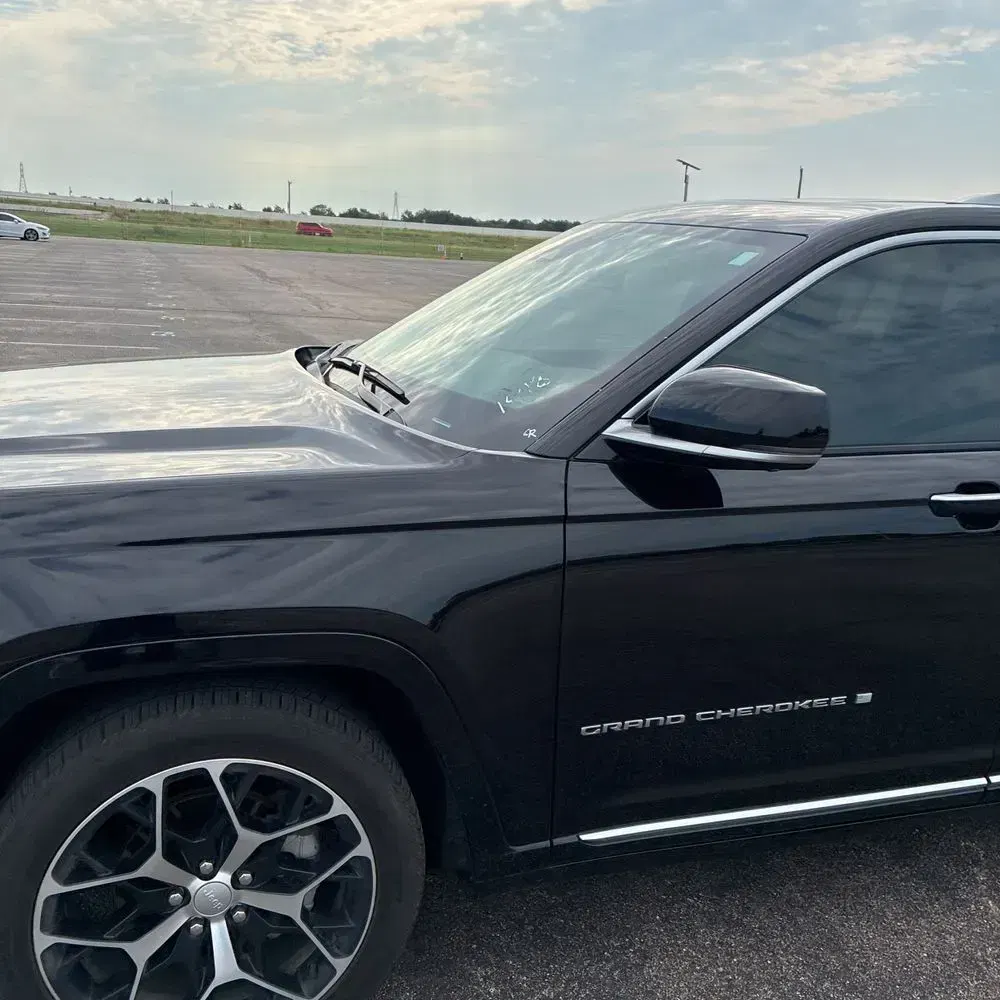 2023 Jeep Grand Cherokee Summit Reserve