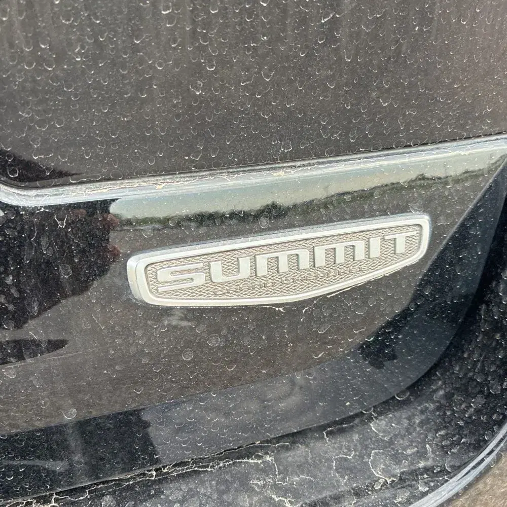 2023 Jeep Grand Cherokee Summit Reserve