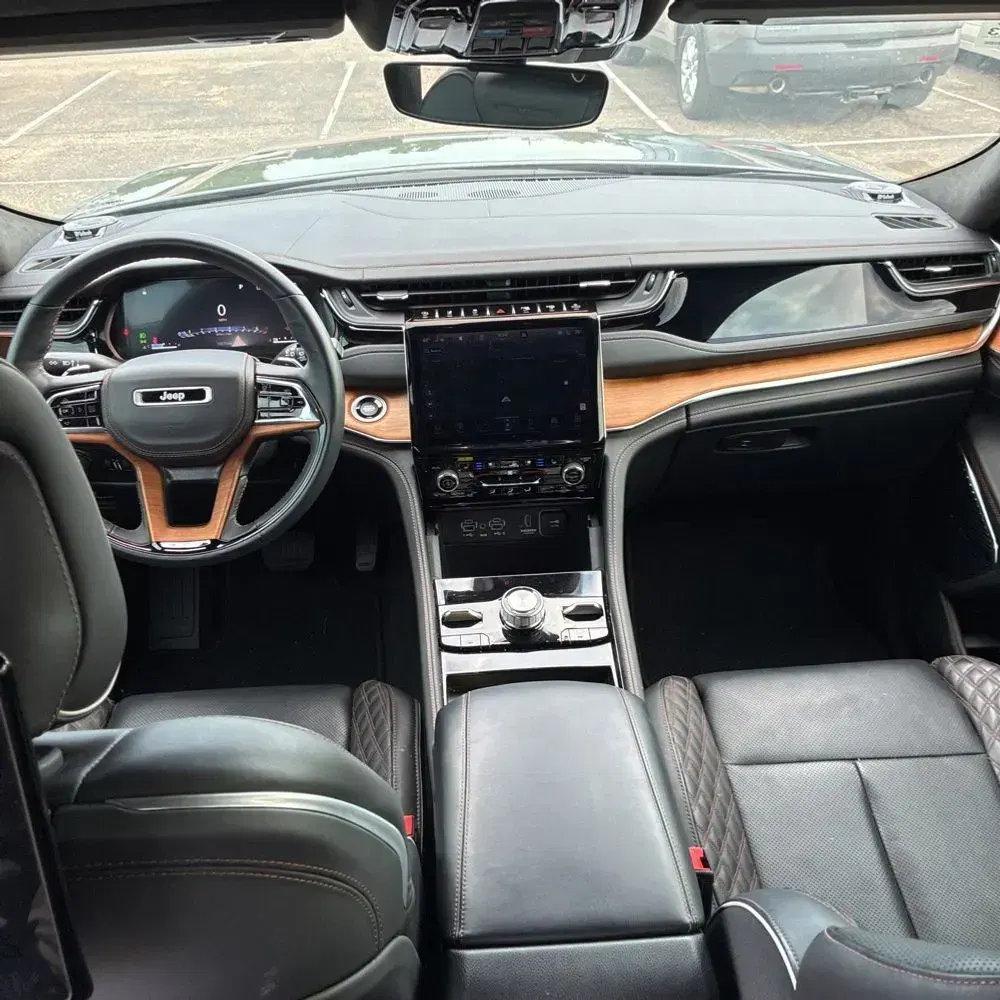 2023 Jeep Grand Cherokee Summit Reserve