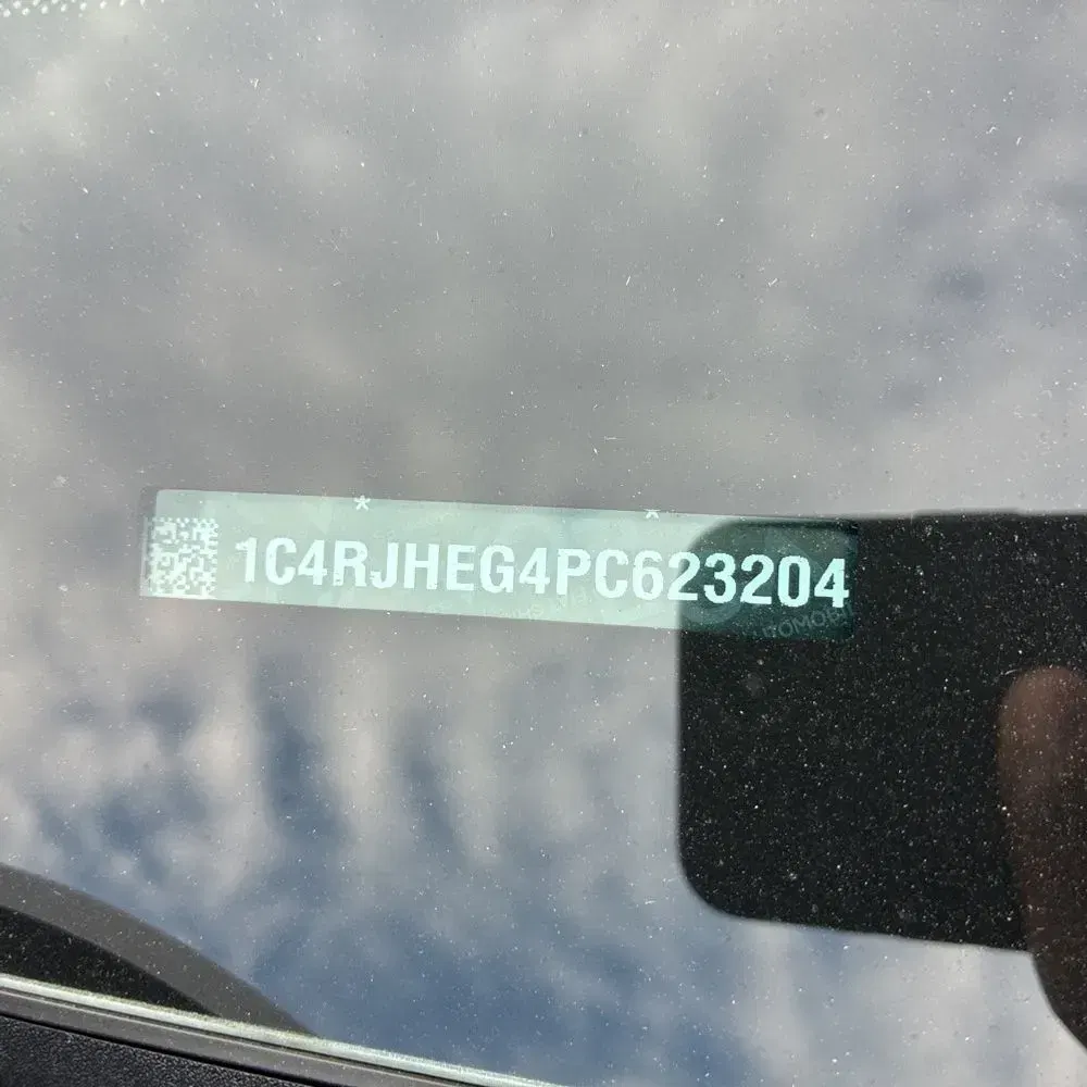 2023 Jeep Grand Cherokee Summit Reserve