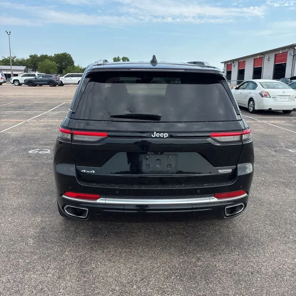 2023 Jeep Grand Cherokee Summit Reserve