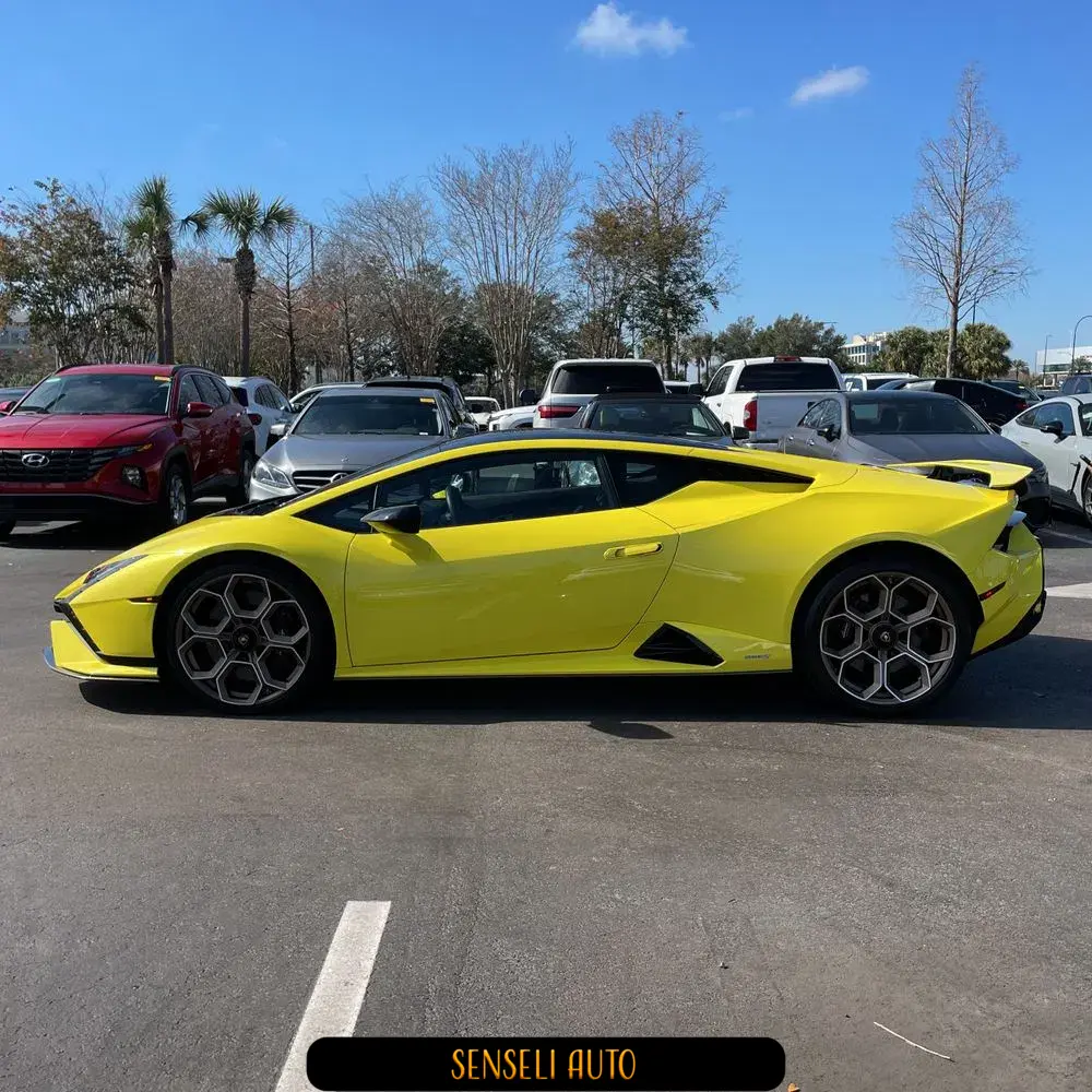 2023 Lamborghini Huracan Tecnica