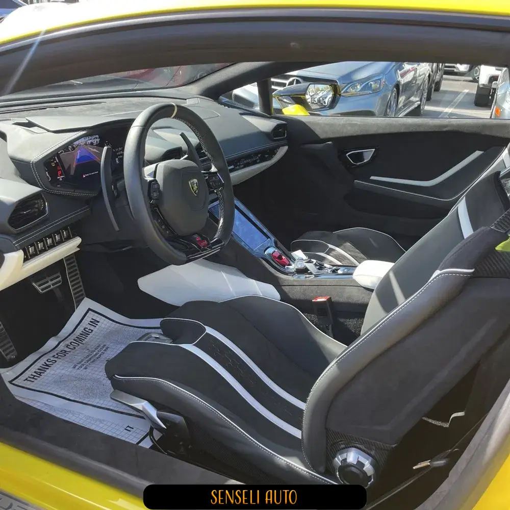 2023 Lamborghini Huracan Tecnica