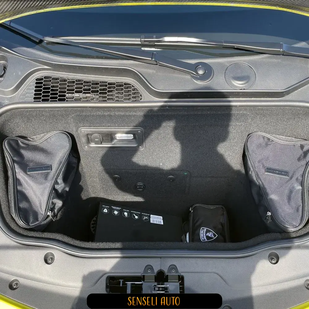 2023 Lamborghini Huracan Tecnica