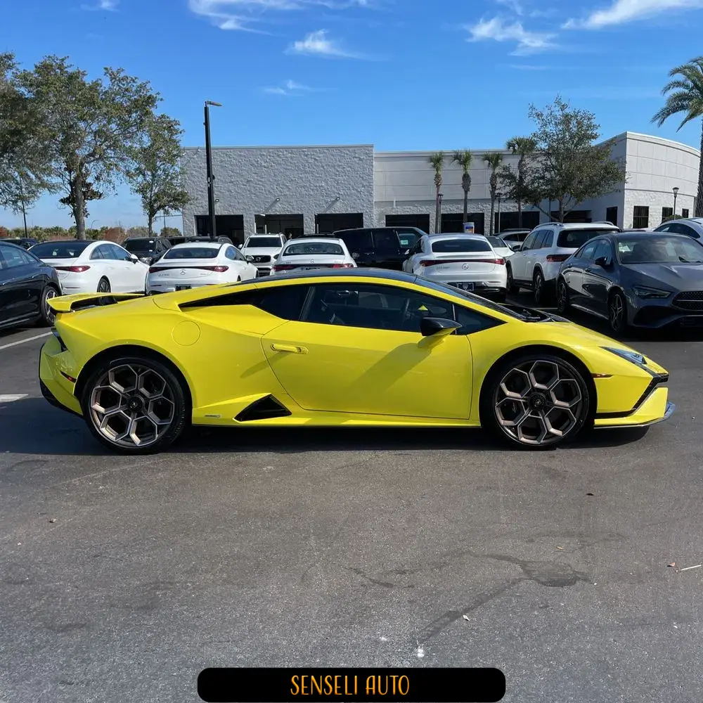 2023 Lamborghini Huracan Tecnica