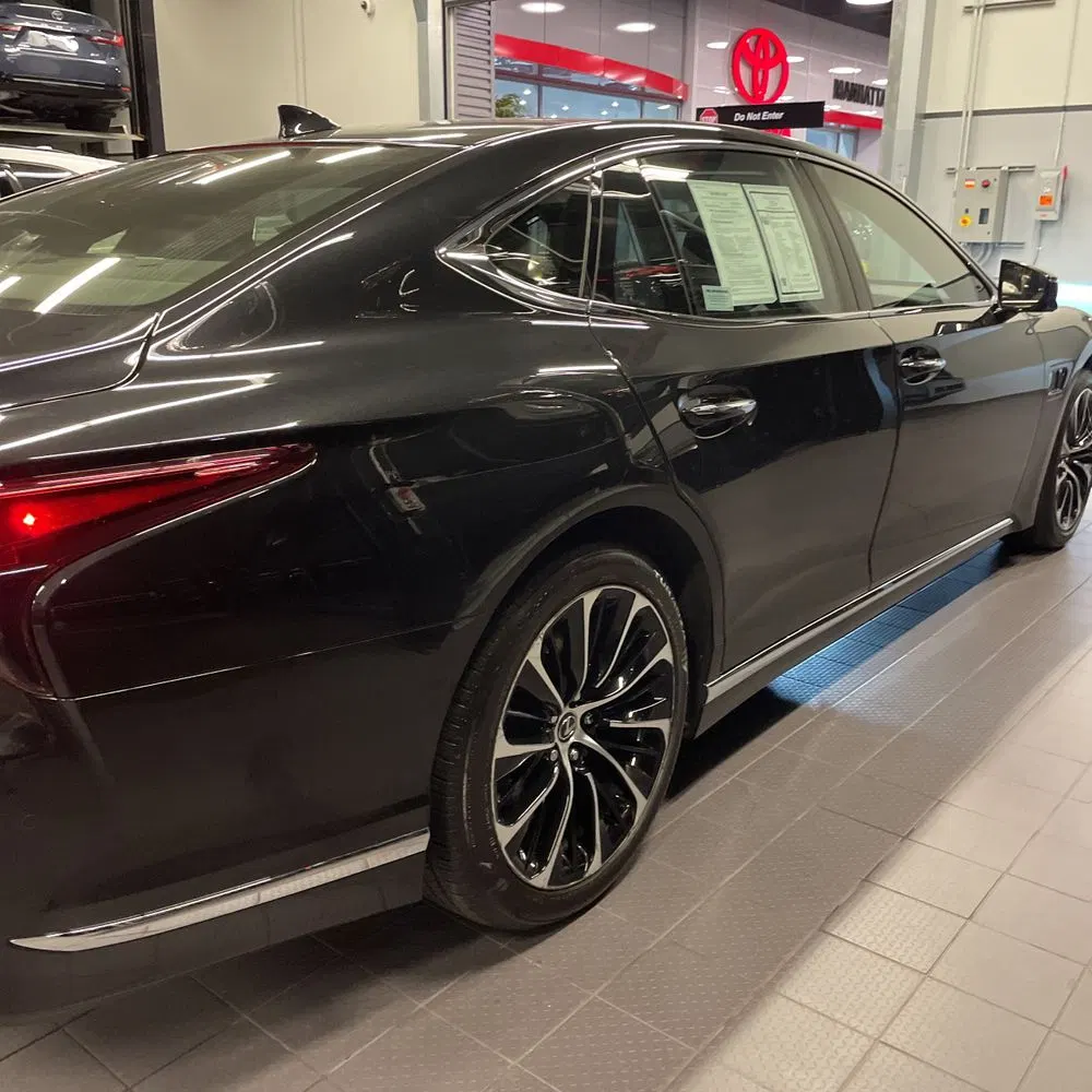 2023 Lexus LS 500h Base