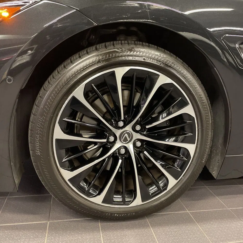 2023 Lexus LS 500h Base