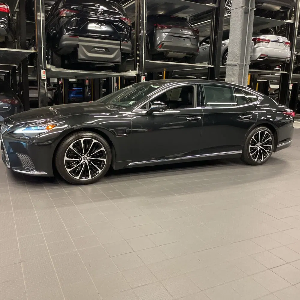 2023 Lexus LS 500h Base