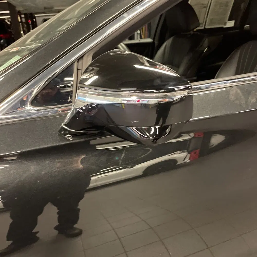 2023 Lexus LS 500h Base