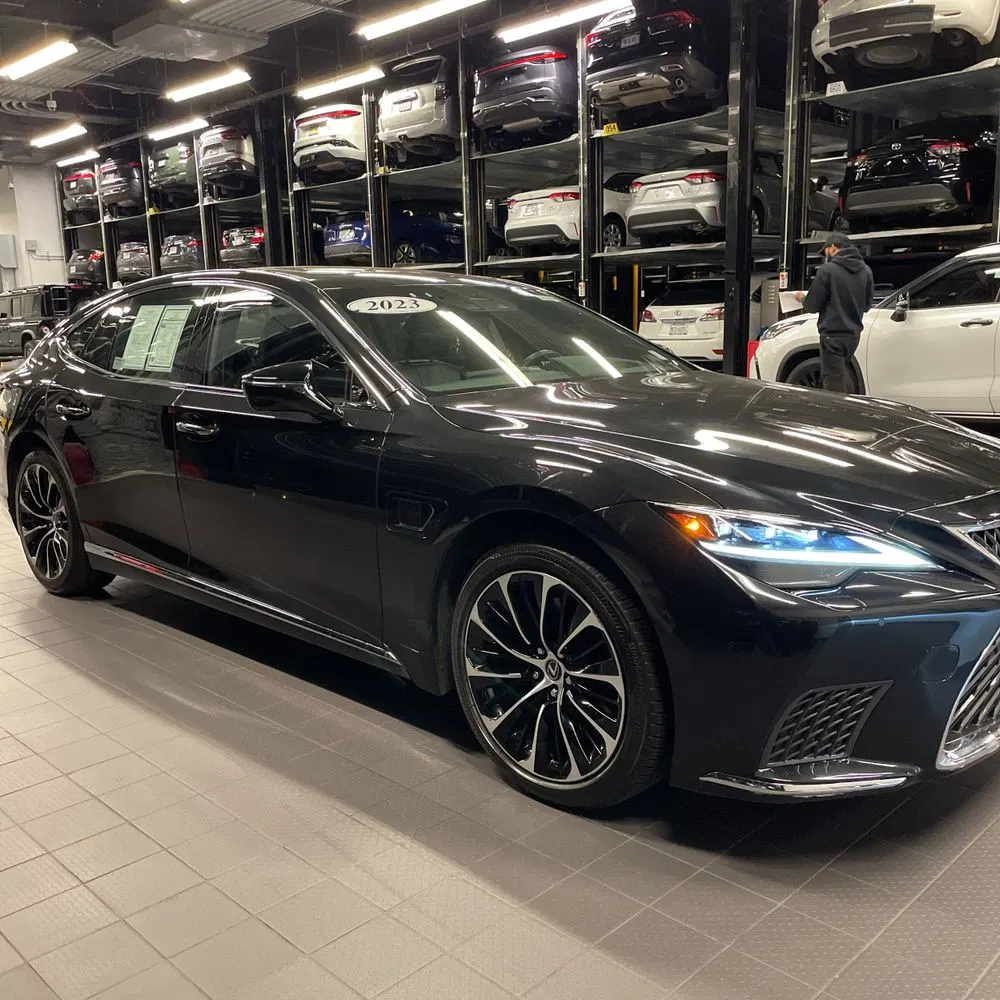 2023 Lexus LS 500h Base