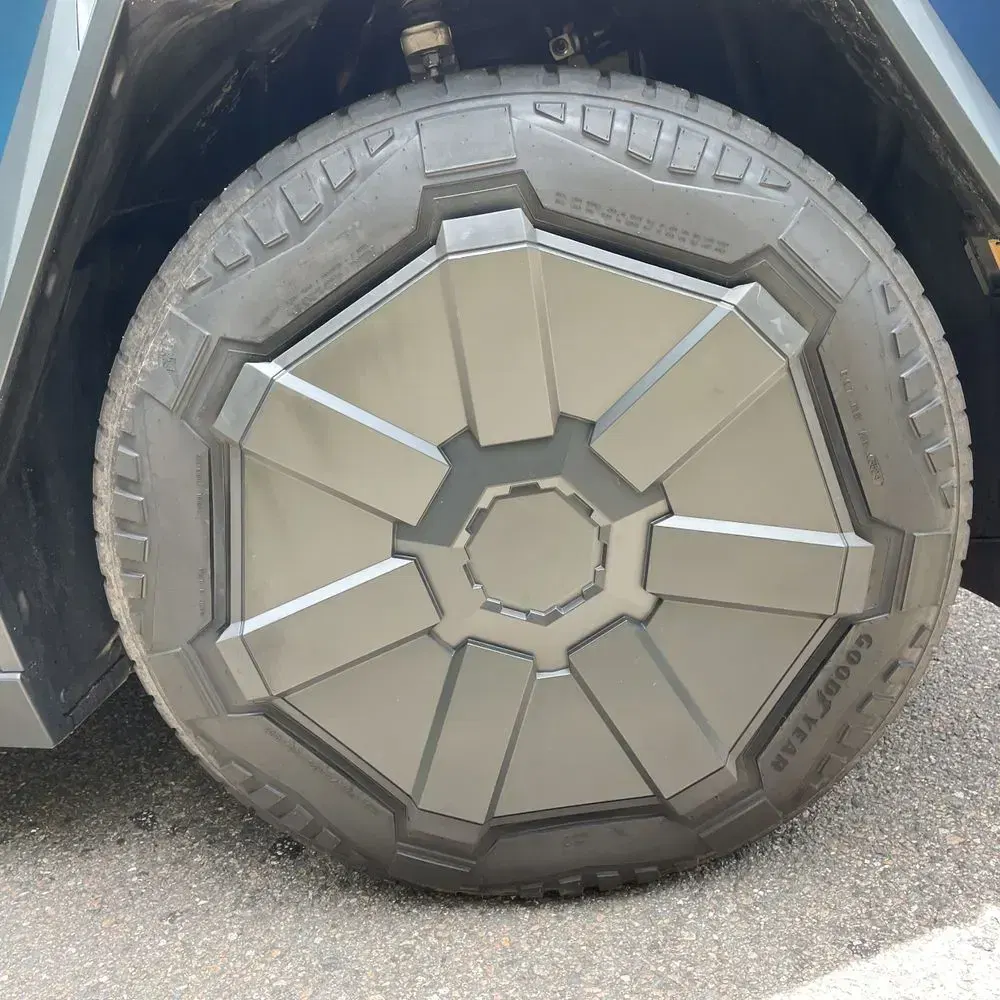 2024 Tesla Cybertruck CyberBeast
