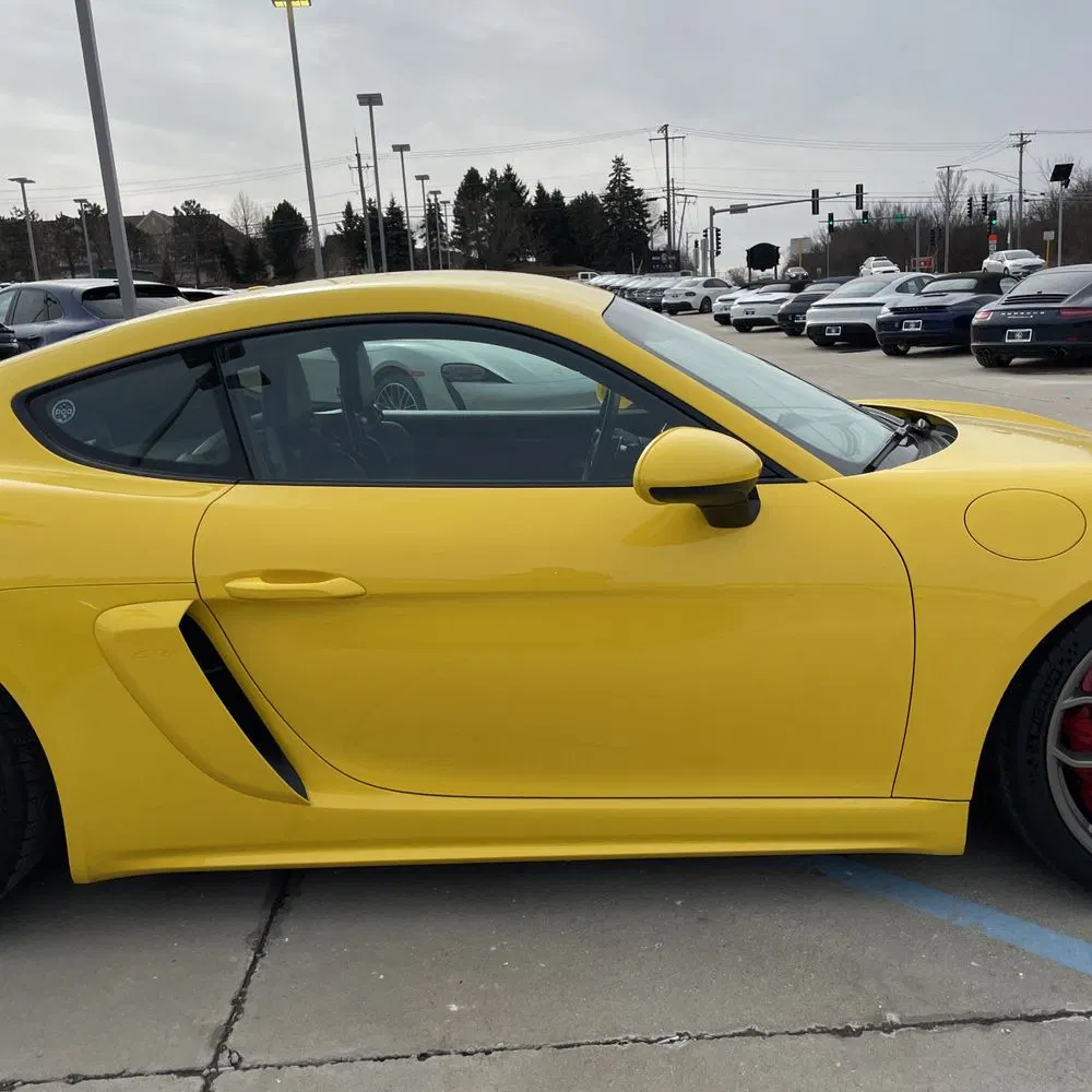 2021 Porsche 718 Cayman GT4