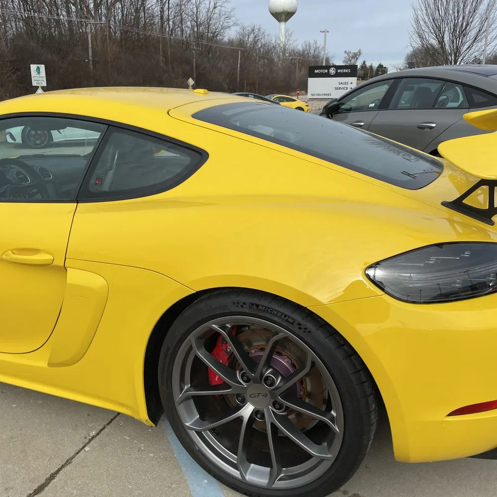 2021 Porsche 718 Cayman GT4