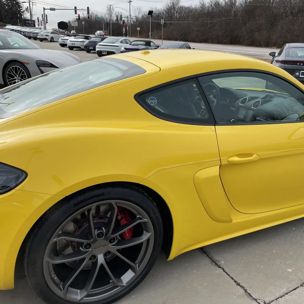 2021 Porsche 718 Cayman GT4
