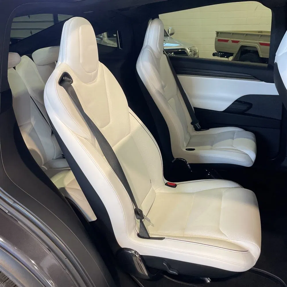 2022 Tesla Model X Plaid