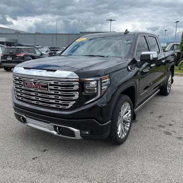 2023 GMC Sierra 1500 Denali
