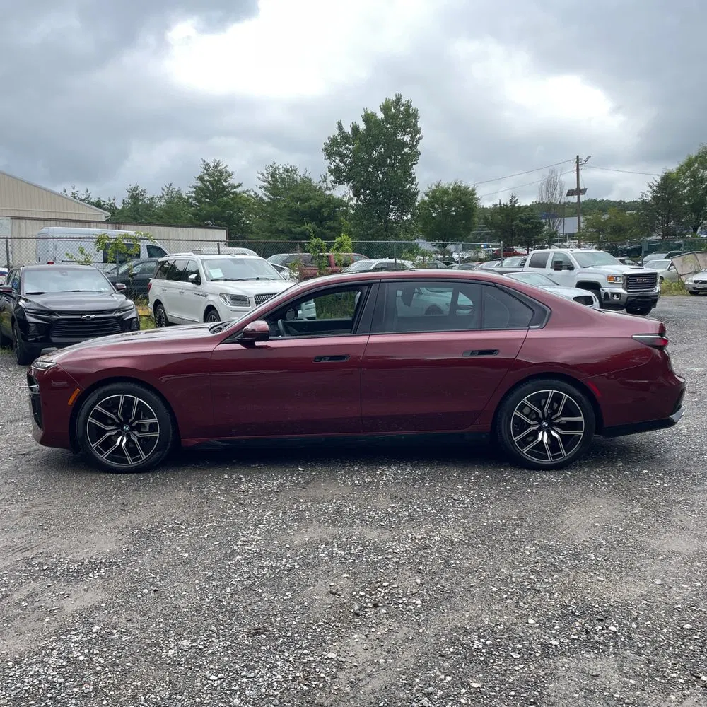 2023 BMW 7-Series 760xi