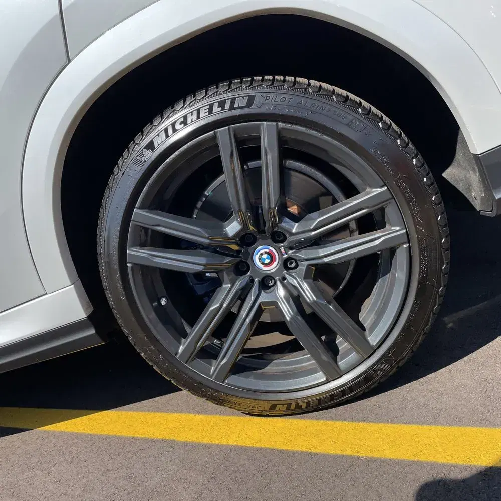 2023 BMW X6 M50i