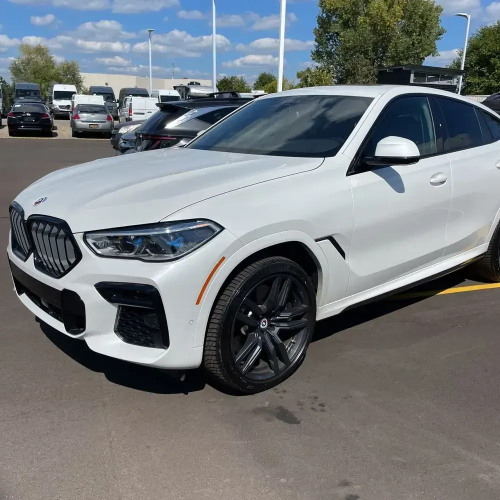 2023 BMW X6 M50i