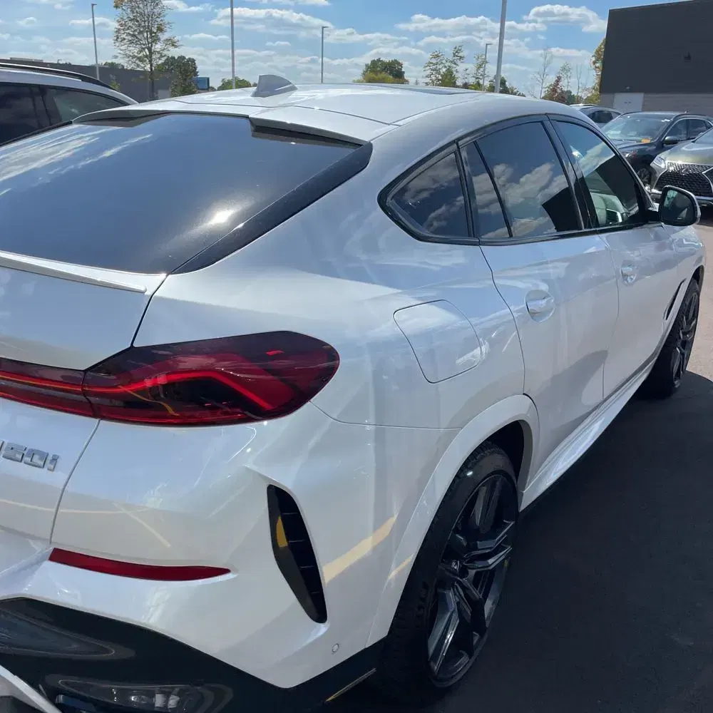 2023 BMW X6 M50i