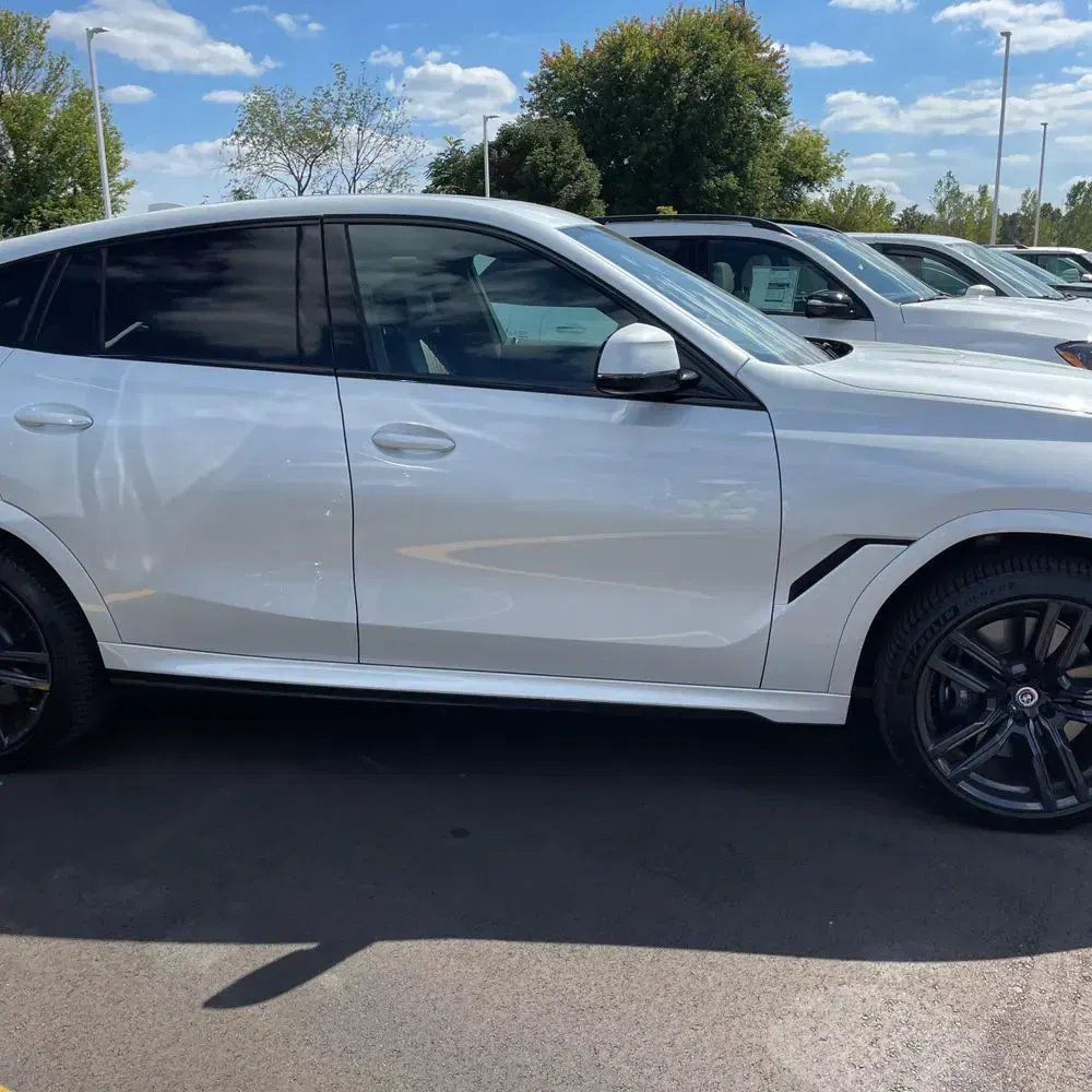 2023 BMW X6 M50i