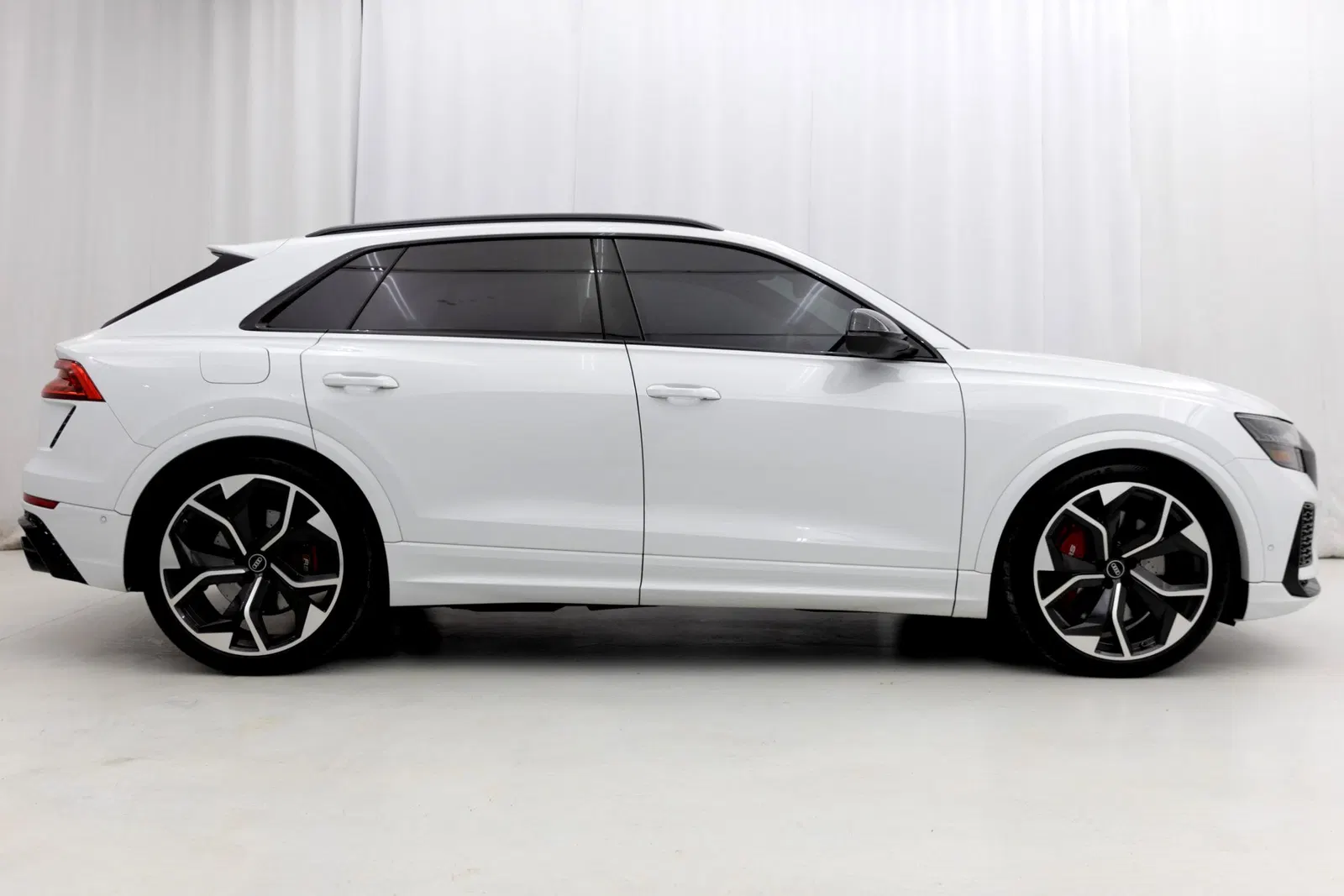 2021 Audi RS Q8 - 591-hp Twin-Turbo V8, Quattro AWD, Highly Equipped, Mostly Unmodified