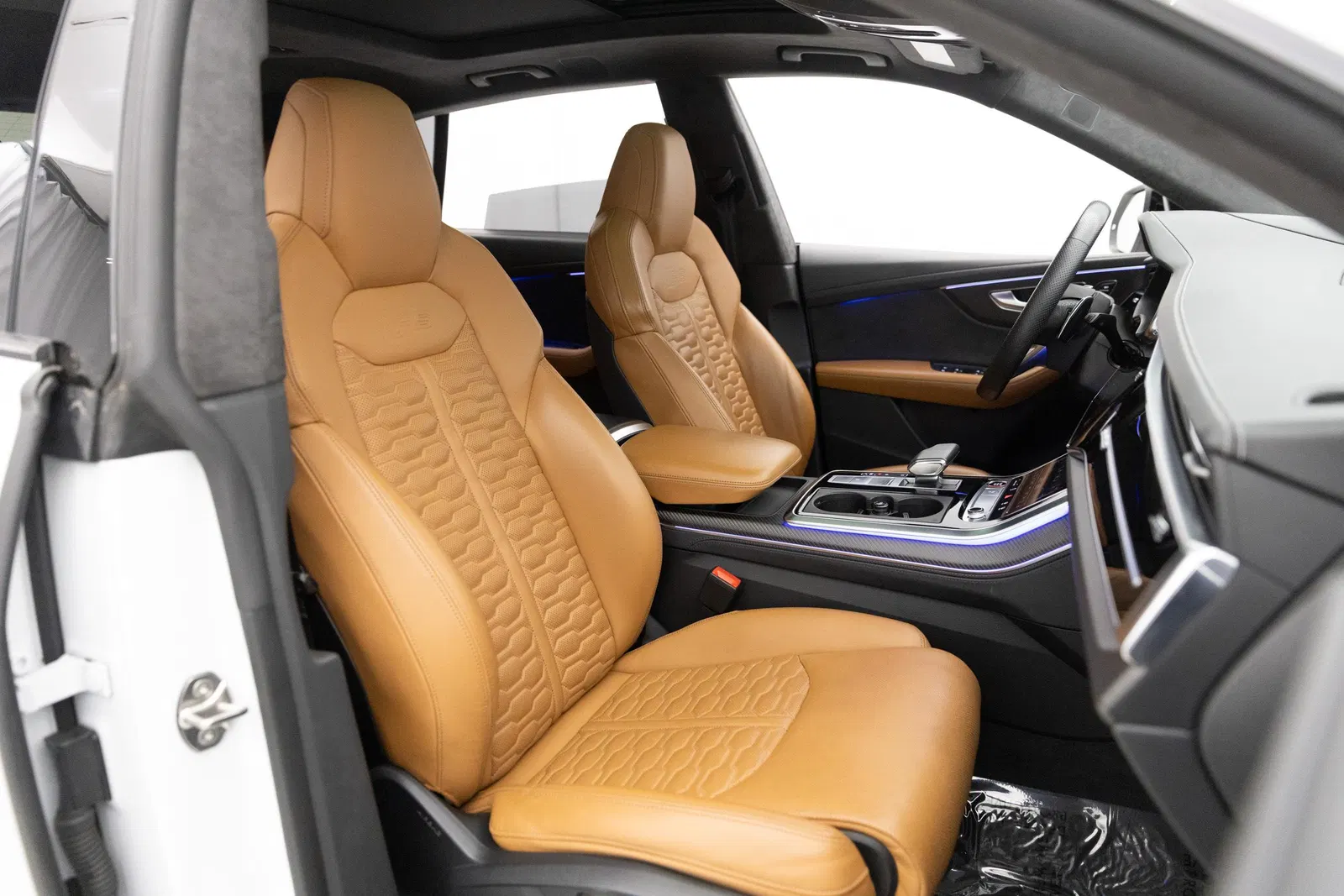 2021 Audi RS Q8 - 591-hp Twin-Turbo V8, Quattro AWD, Highly Equipped, Mostly Unmodified