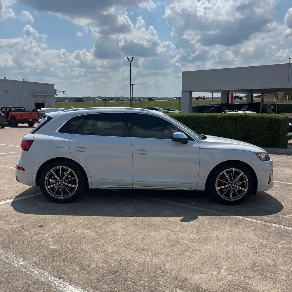 2024 Audi SQ5 Prestige