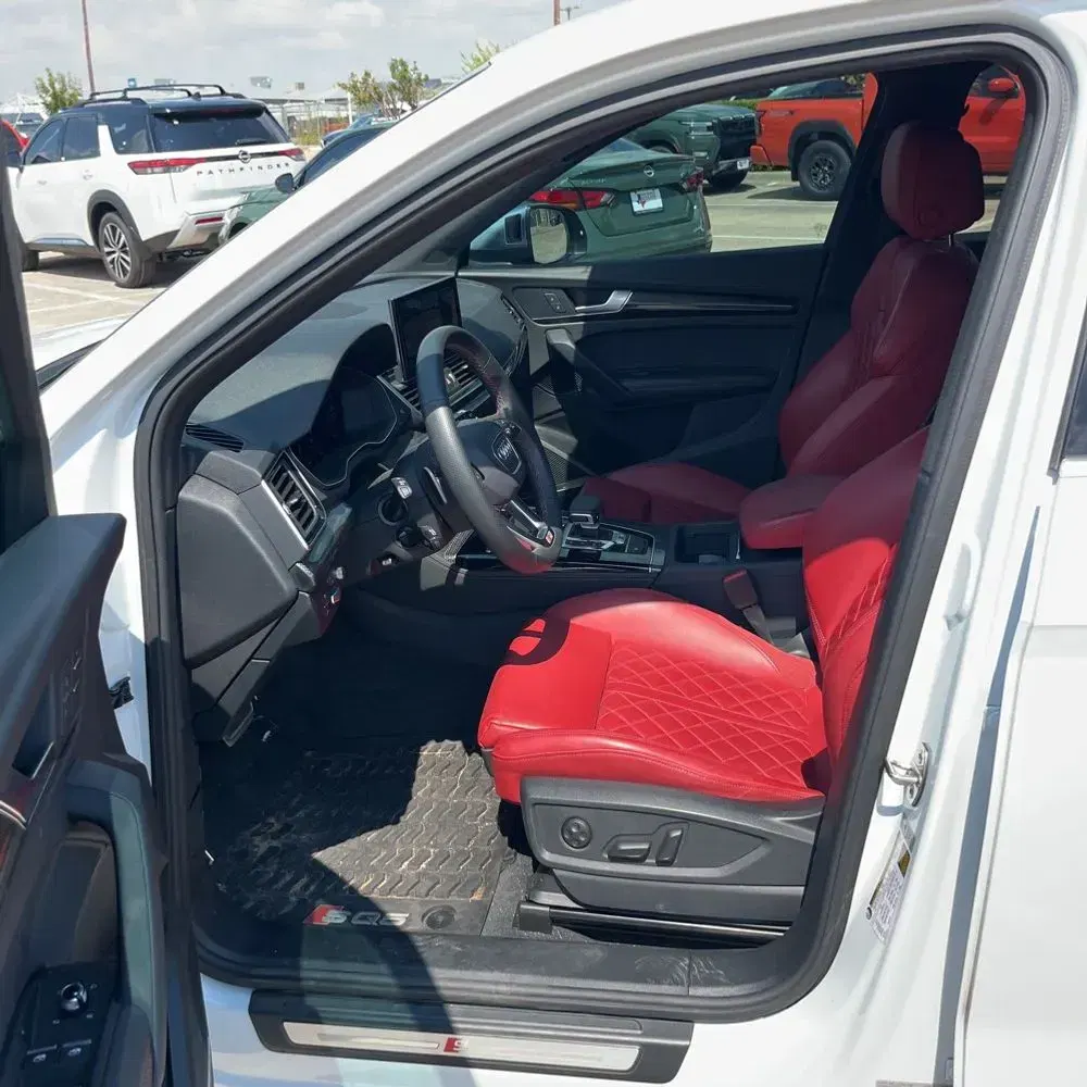 2024 Audi SQ5 Prestige