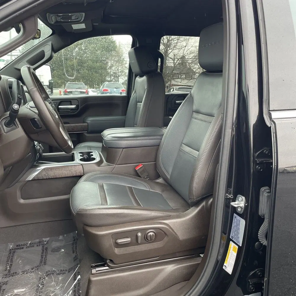 2023 GMC Sierra 2500HD Denali