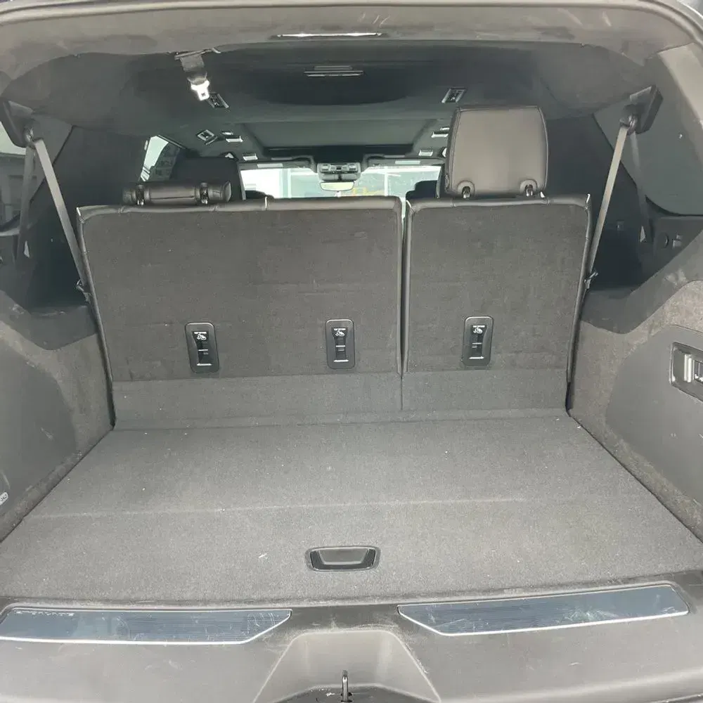 2024 Cadillac Escalade ESV Sport Platinum