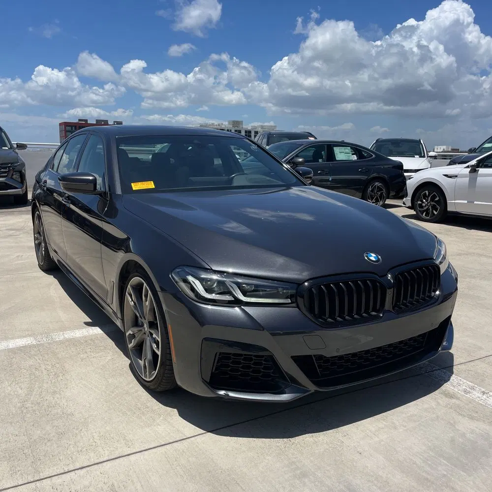 2022 BMW 5-Series M550xi