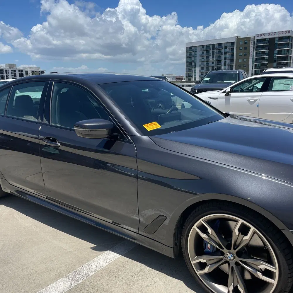 2022 BMW 5-Series M550xi