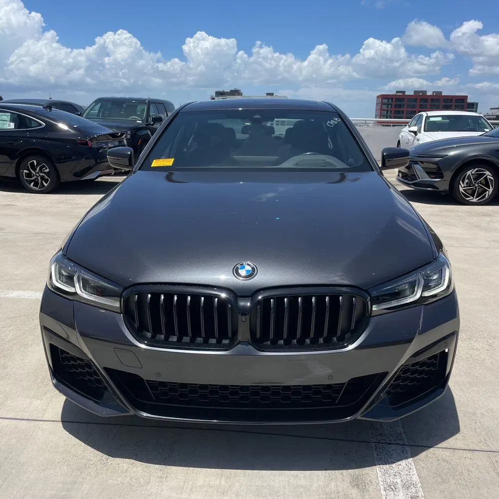 2022 BMW 5-Series M550xi