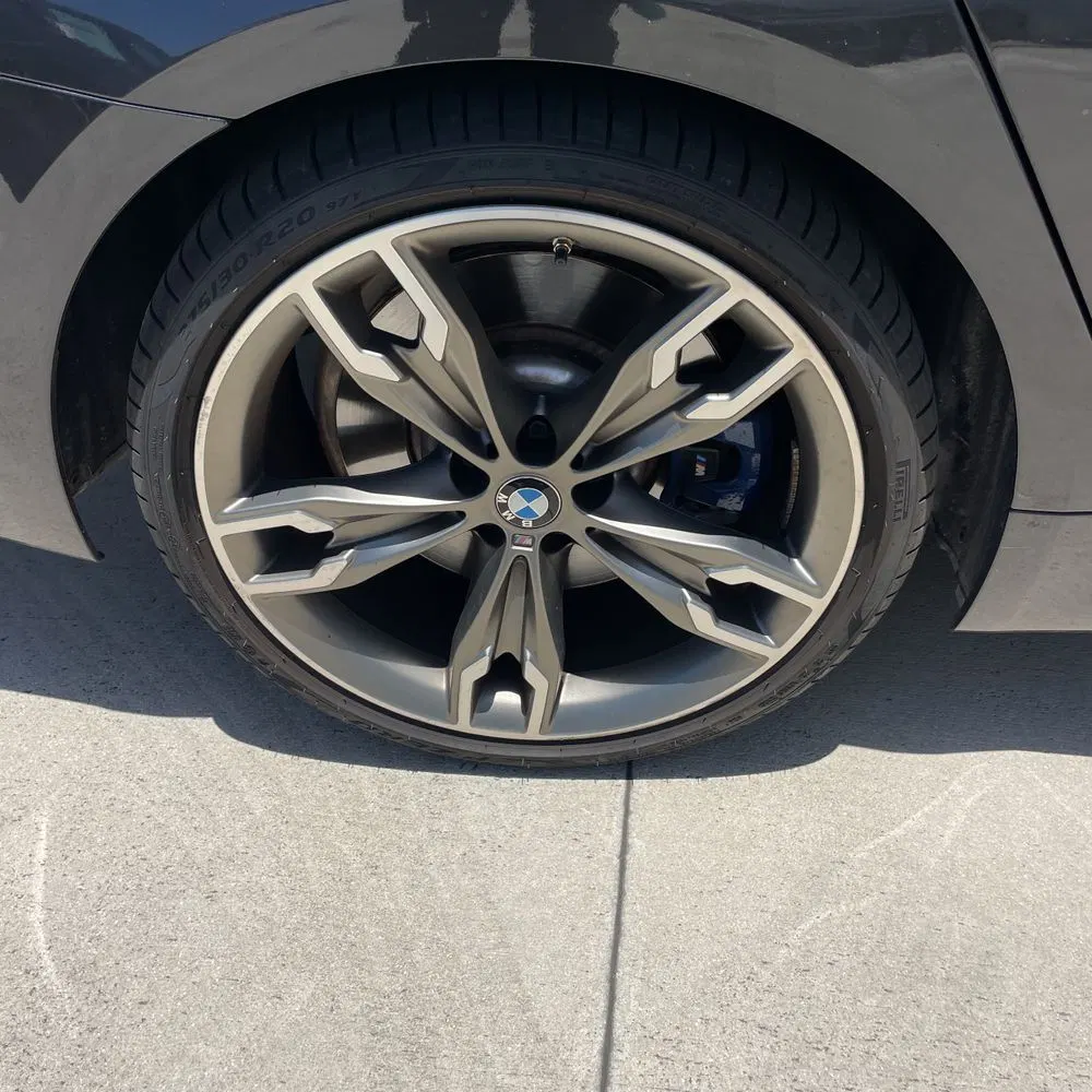 2022 BMW 5-Series M550xi