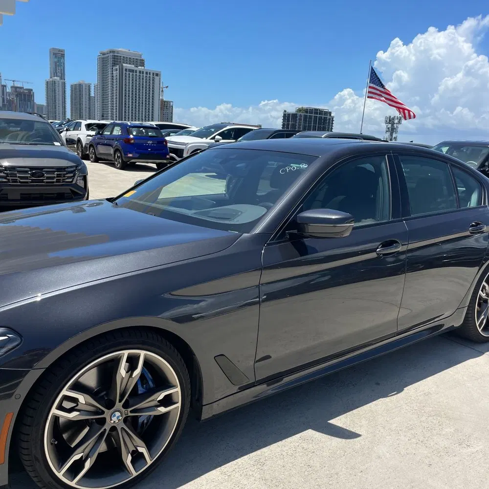 2022 BMW 5-Series M550xi