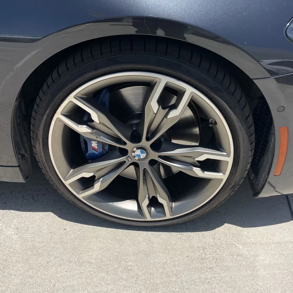 2022 BMW 5-Series M550xi