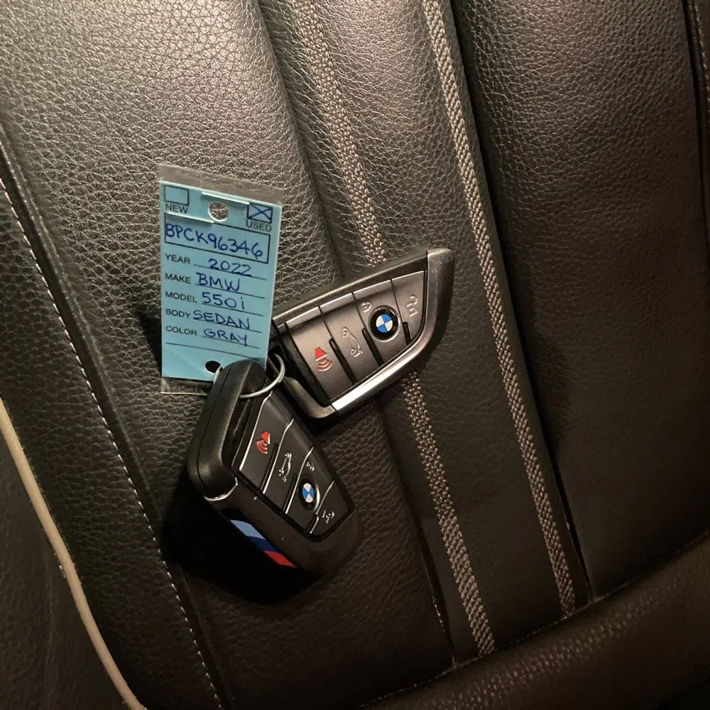 2022 BMW 5-Series M550xi