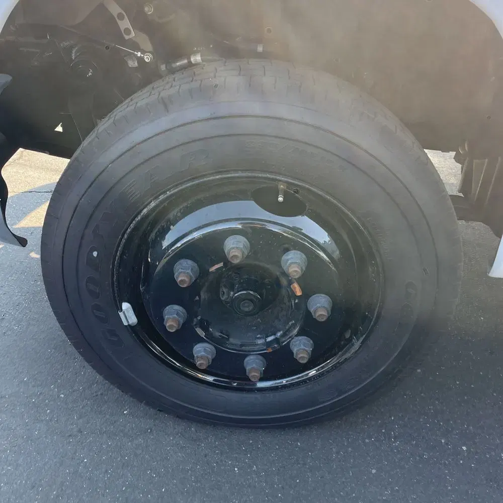 2023 Chevrolet Silverado 5500 W/T