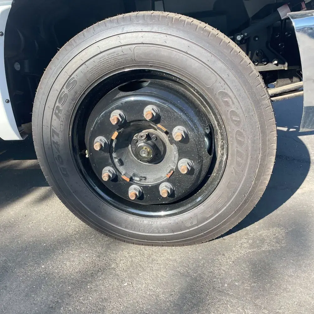 2023 Chevrolet Silverado 5500 W/T