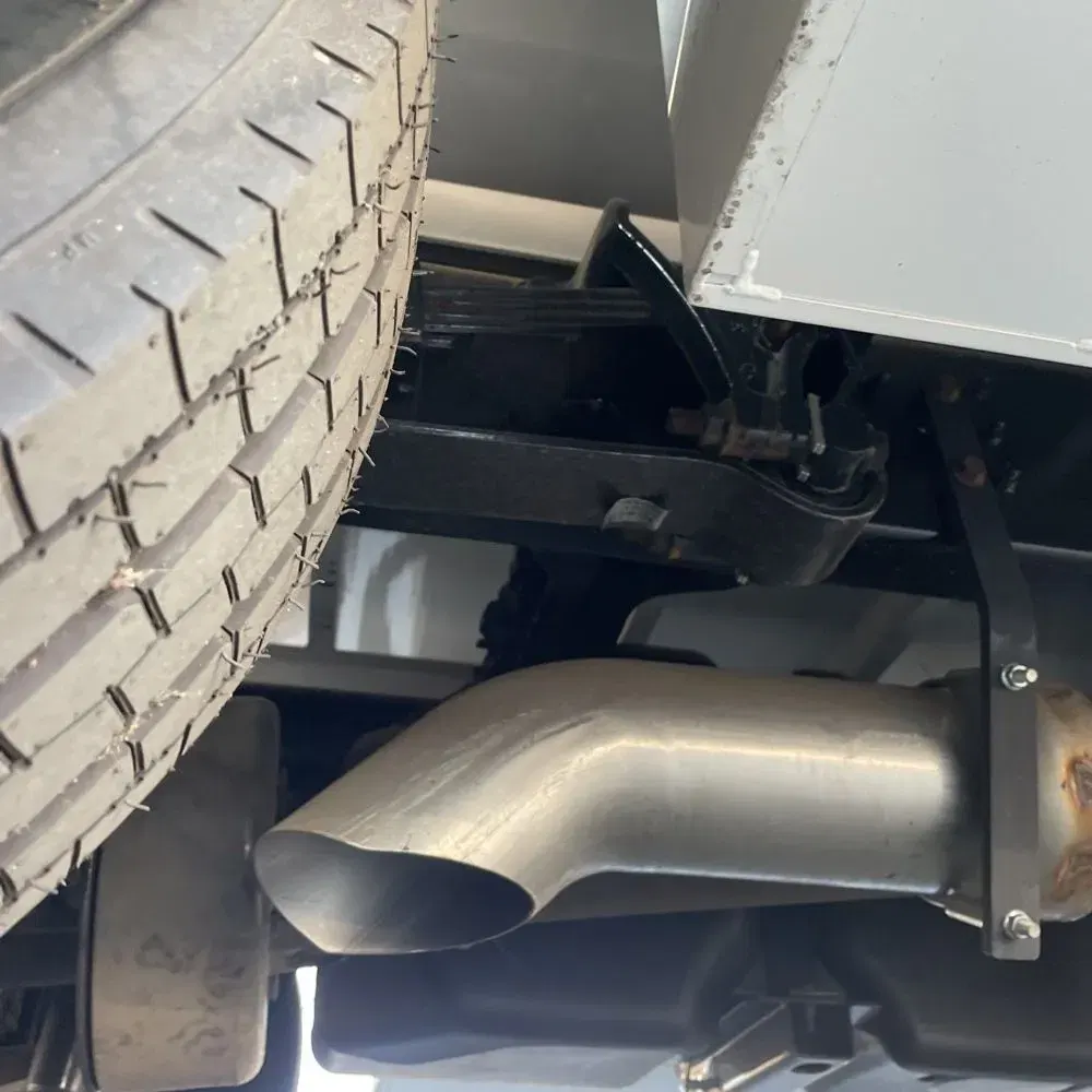 2023 Chevrolet Silverado 5500 W/T
