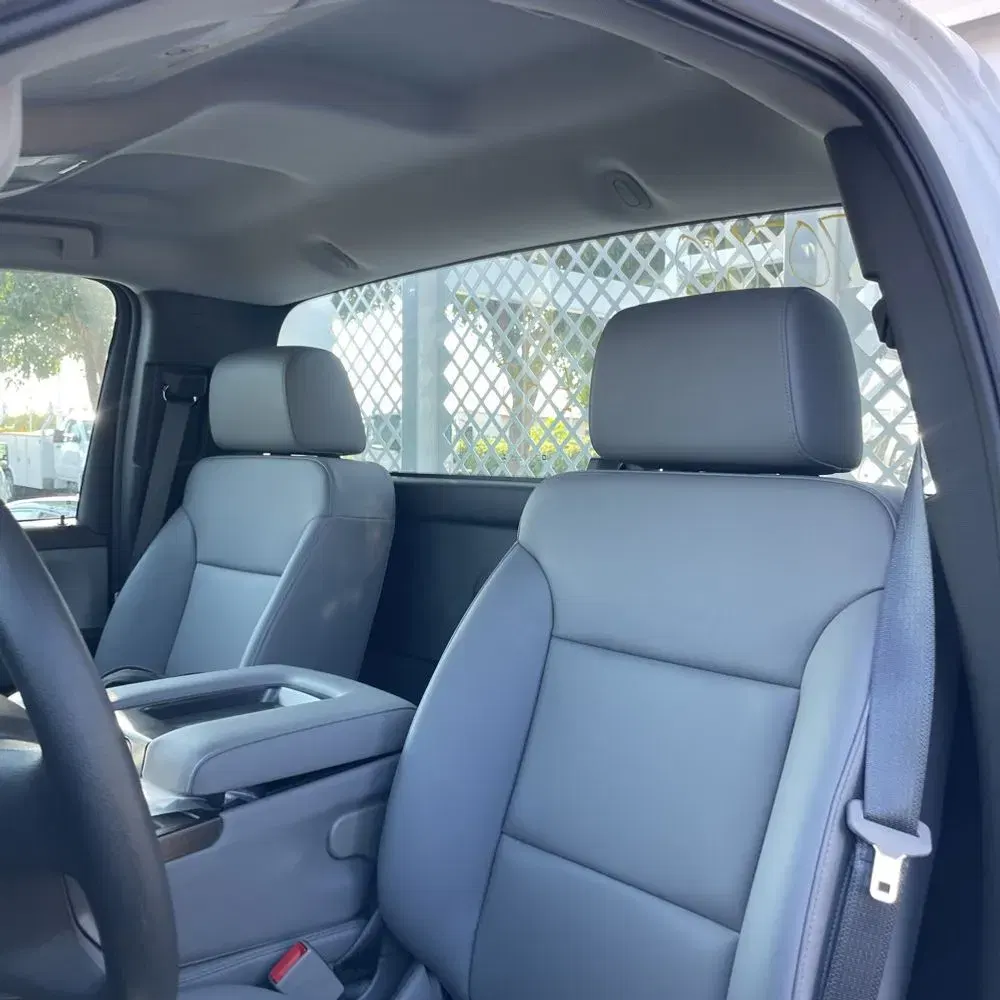 2023 Chevrolet Silverado 5500 W/T