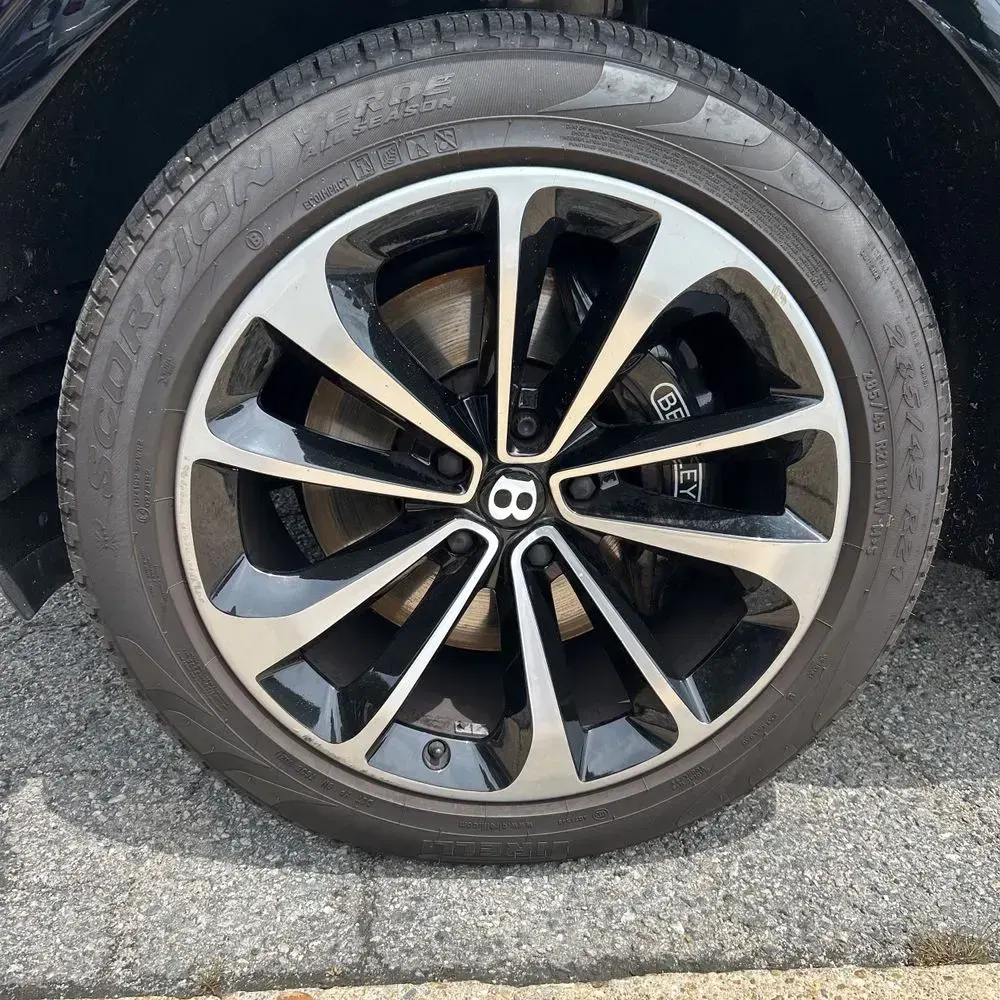 2018 Bentley Bentayga Base