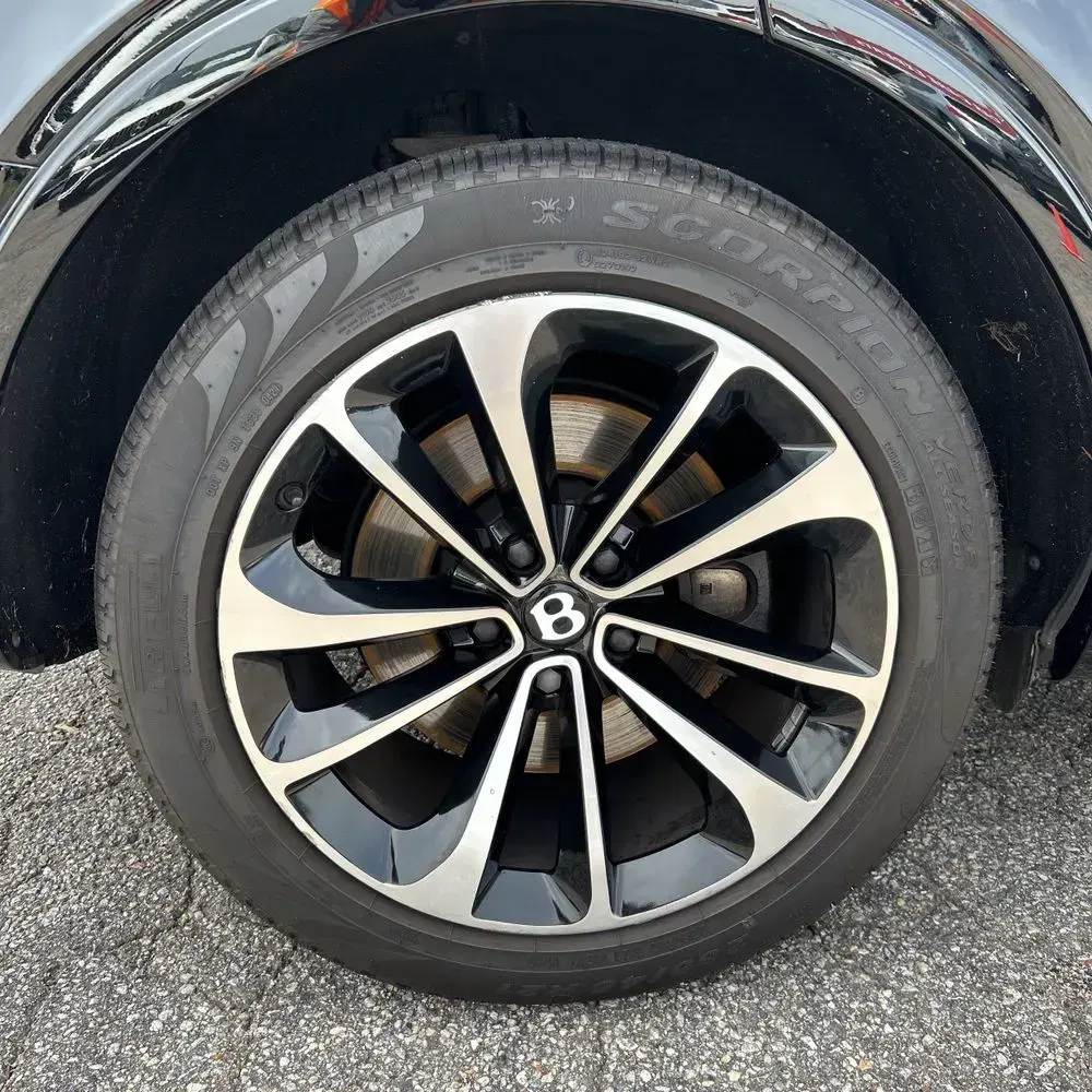 2018 Bentley Bentayga Base