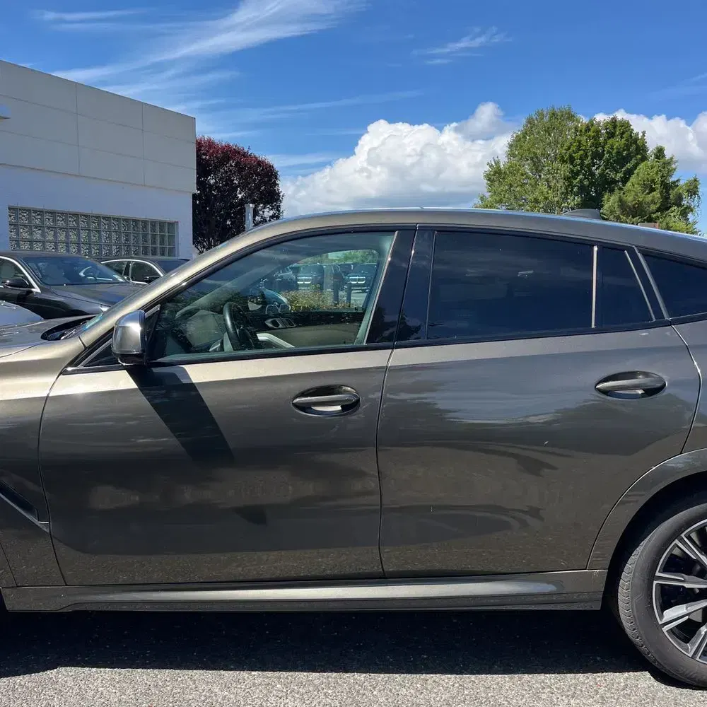 2023 BMW X6 M50i