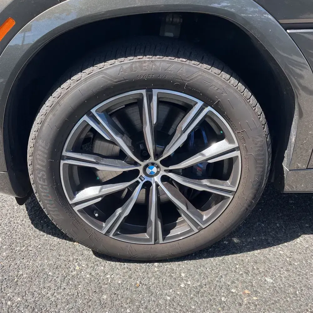 2023 BMW X6 M50i