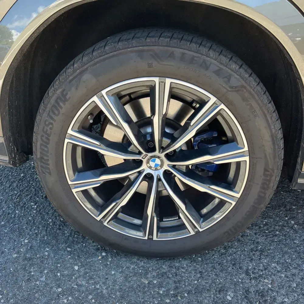 2023 BMW X6 M50i