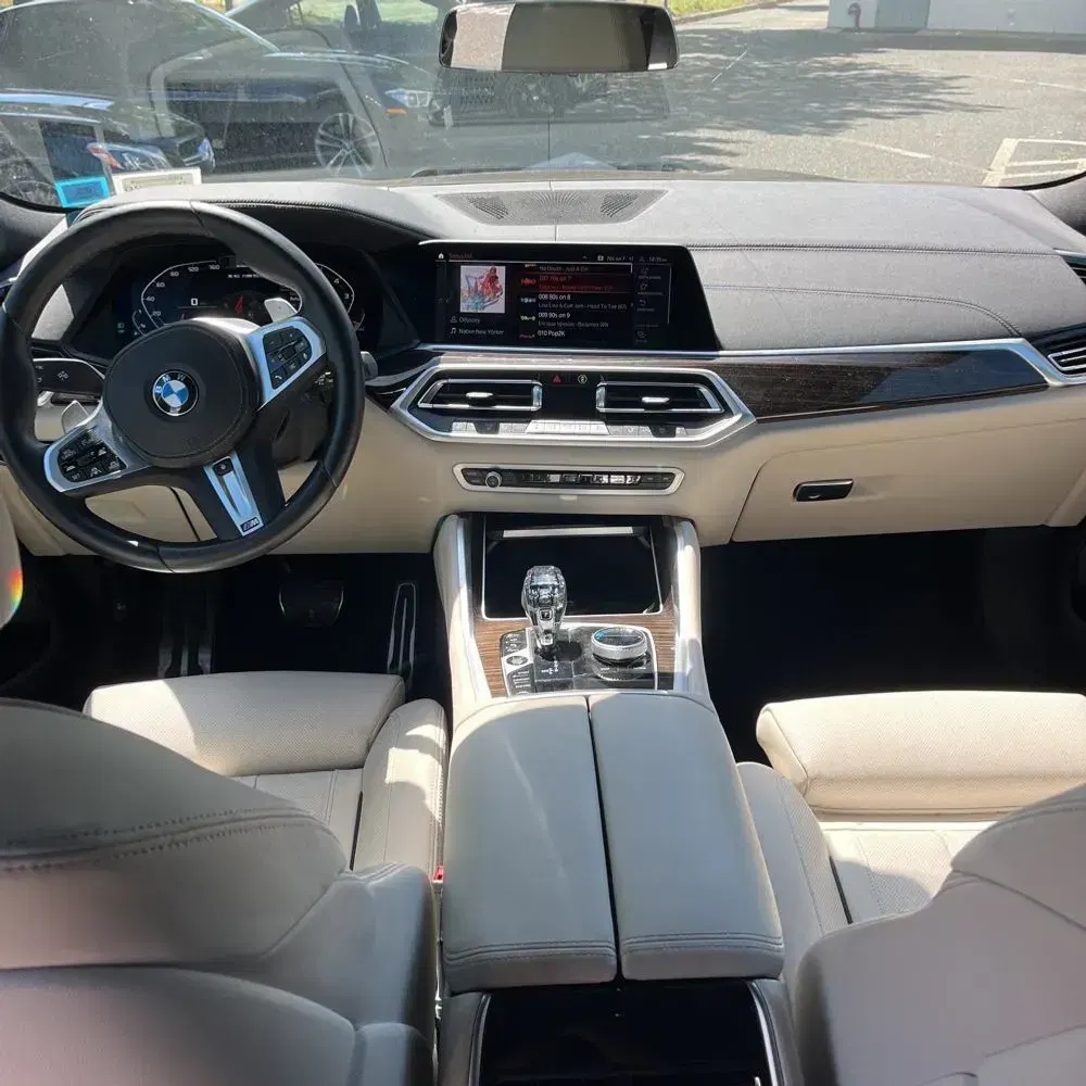 2023 BMW X6 M50i