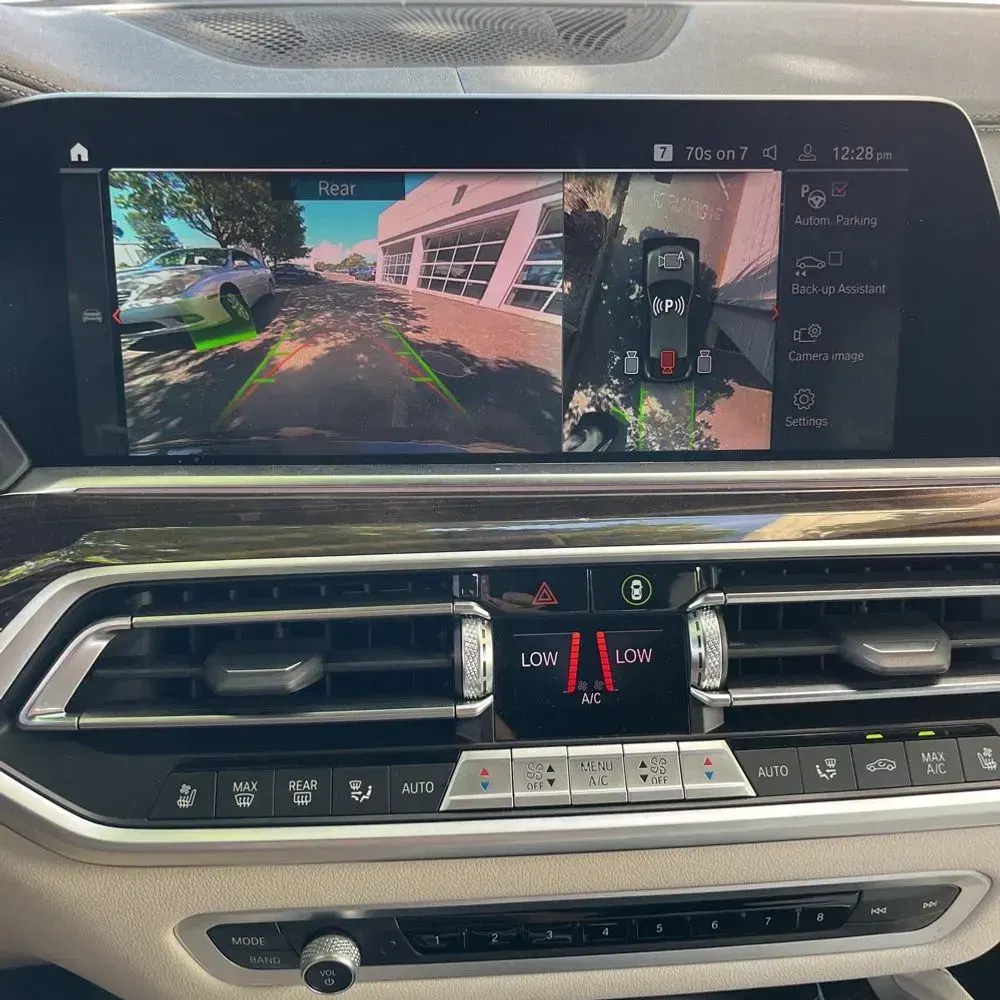 2023 BMW X6 M50i