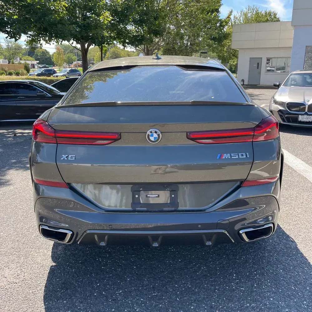 2023 BMW X6 M50i